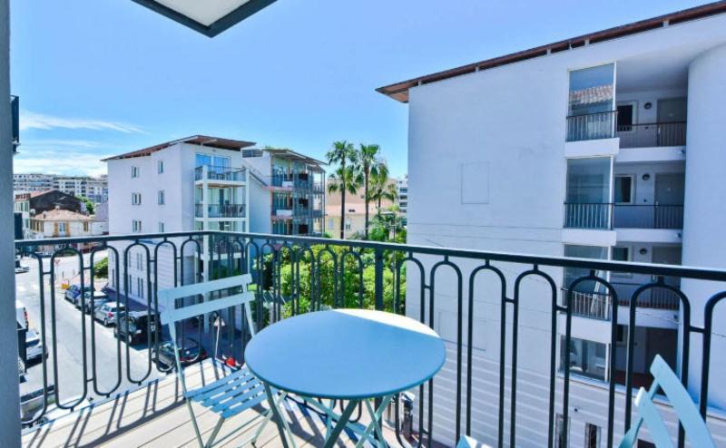 Hotel La Villa Port D'Antibes & Spa Екстериор снимка